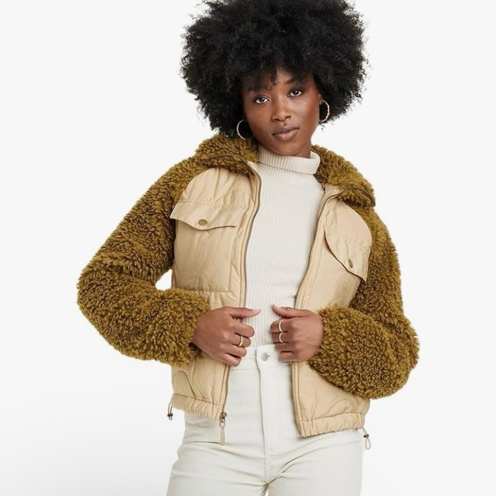 Universal Thread Women's S Small Zipper Jacket Plush Sleeves Quilted Retro Look